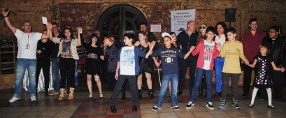 Певци с физически недъзи набират…